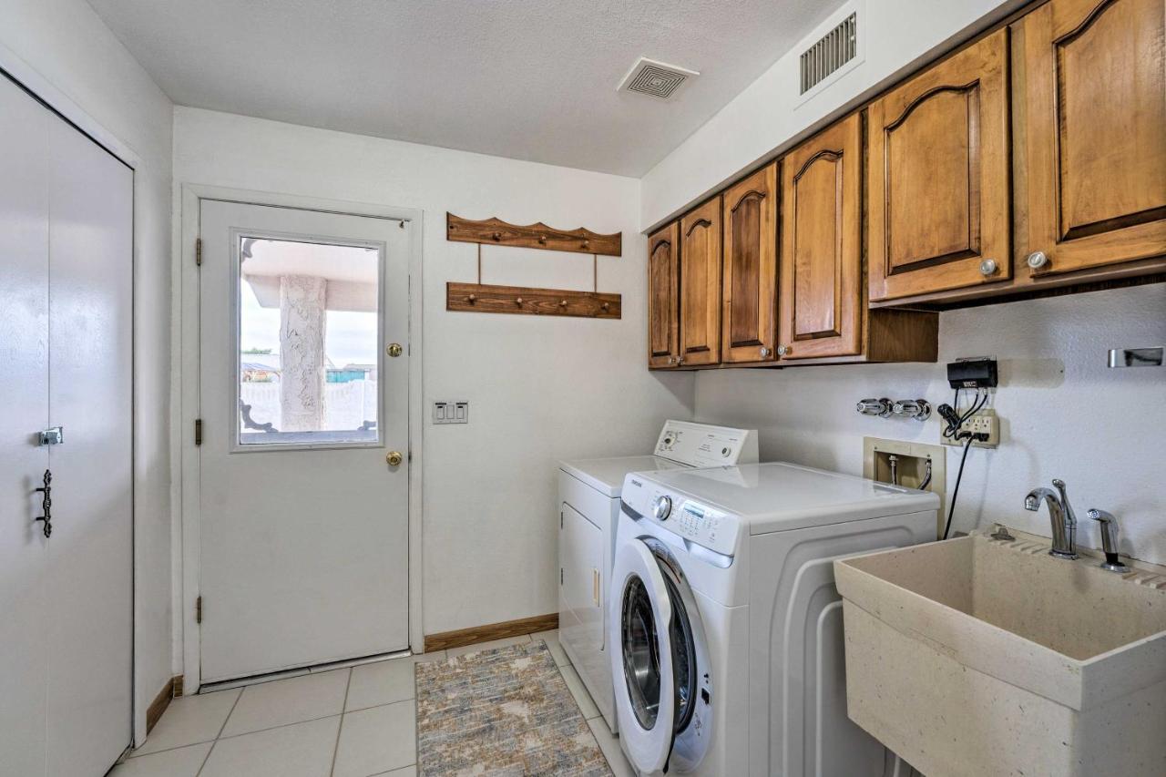 Pet-Friendly Lake Havasu City Retreat With Pool! Exterior photo